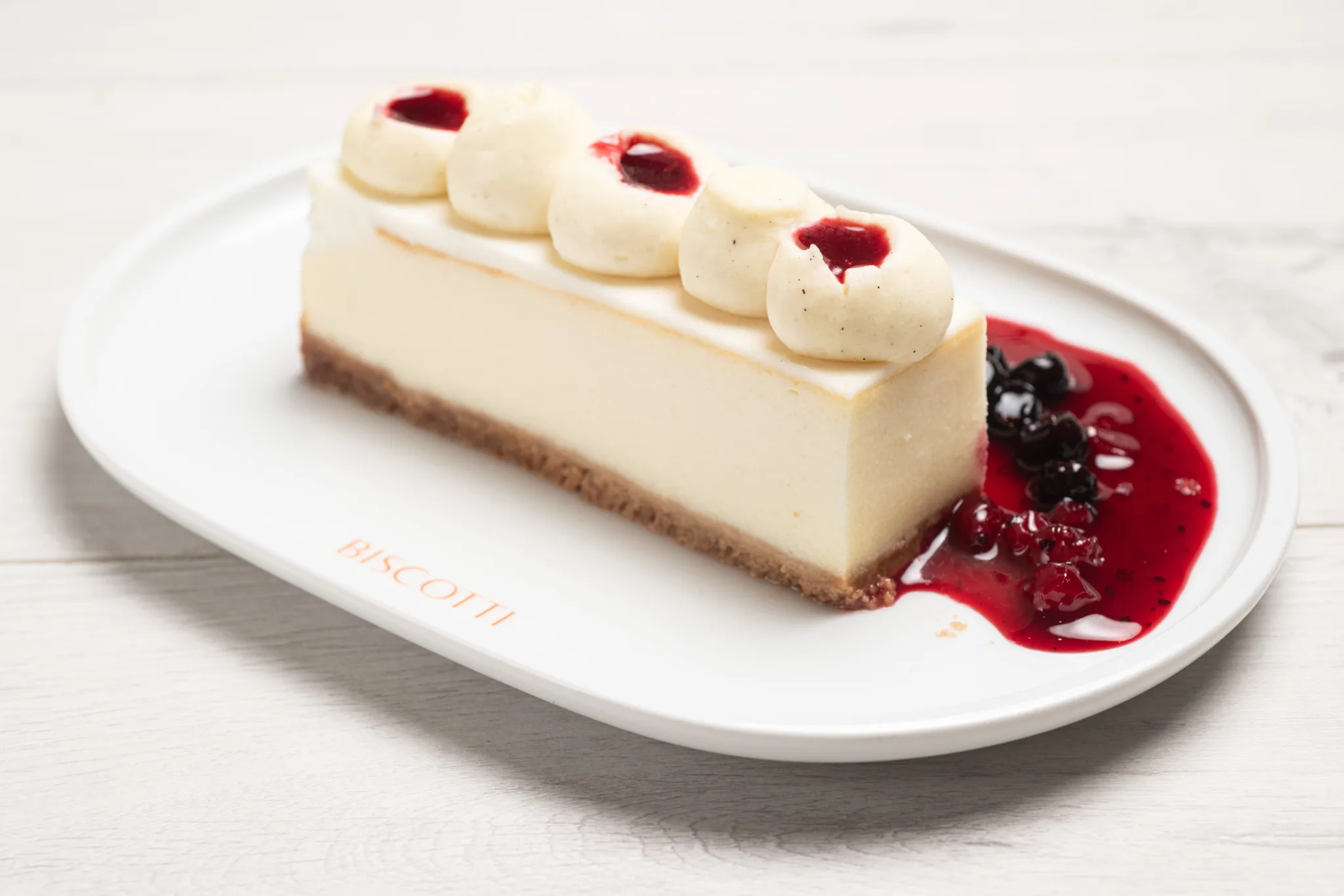 צילום עוגות, מאפים, קינוחים אישיים ופטיפורים – בסטודיו או בלוקיישן.